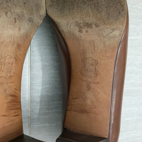 Vintage Salvatore Ferragamo Moccasin/Boat Heels - Picture 7 of 8